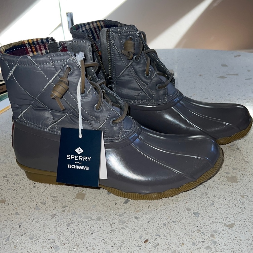NWT Sperry Rain/Weather Boots 💧